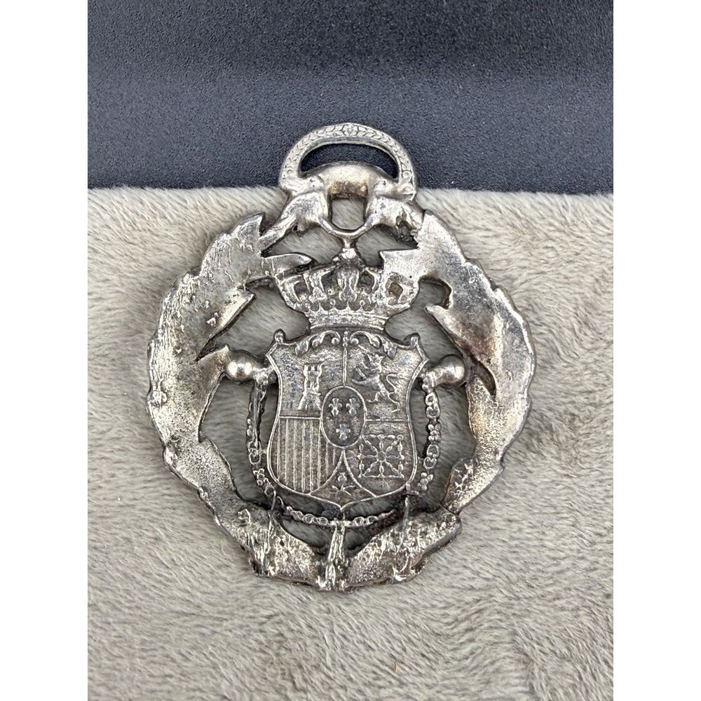 Vintage Estate Pendant Silver Tone Heraldic Kent XIV Coat of Arms Wreath - Picture 5 of 10